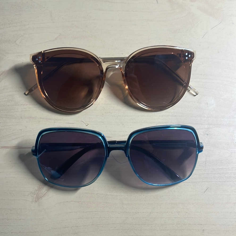 2 Piece Sunglasses Set